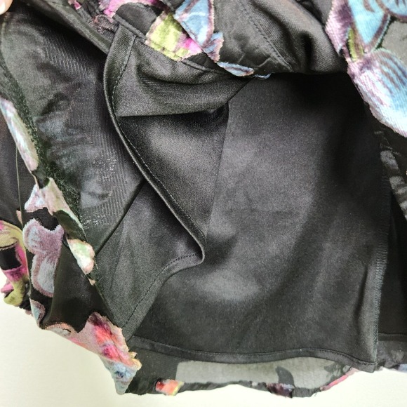 Tolani Velvet Burnout Blouse Women's Large Black Floral Artsy Boho Whimsigoth - Picture 8 of 9